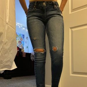 Levi’s 711 skinny jeans